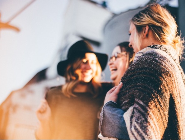 Your guide to credit cards left supporting image